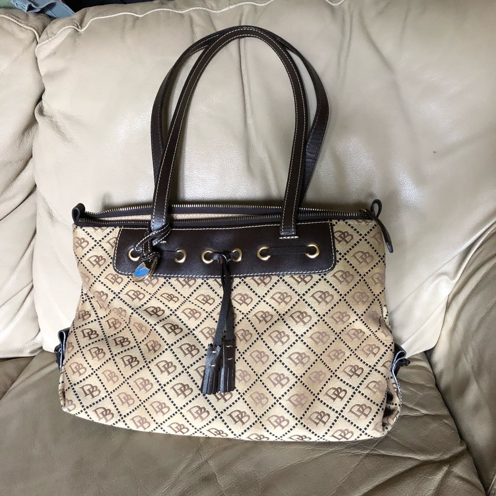 Dooney & Bourke signature quilt tote - Picture 2 of 4